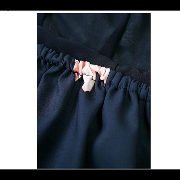 NWOT——Beautiful low cut navy maxi dress - Picture 6 of 6